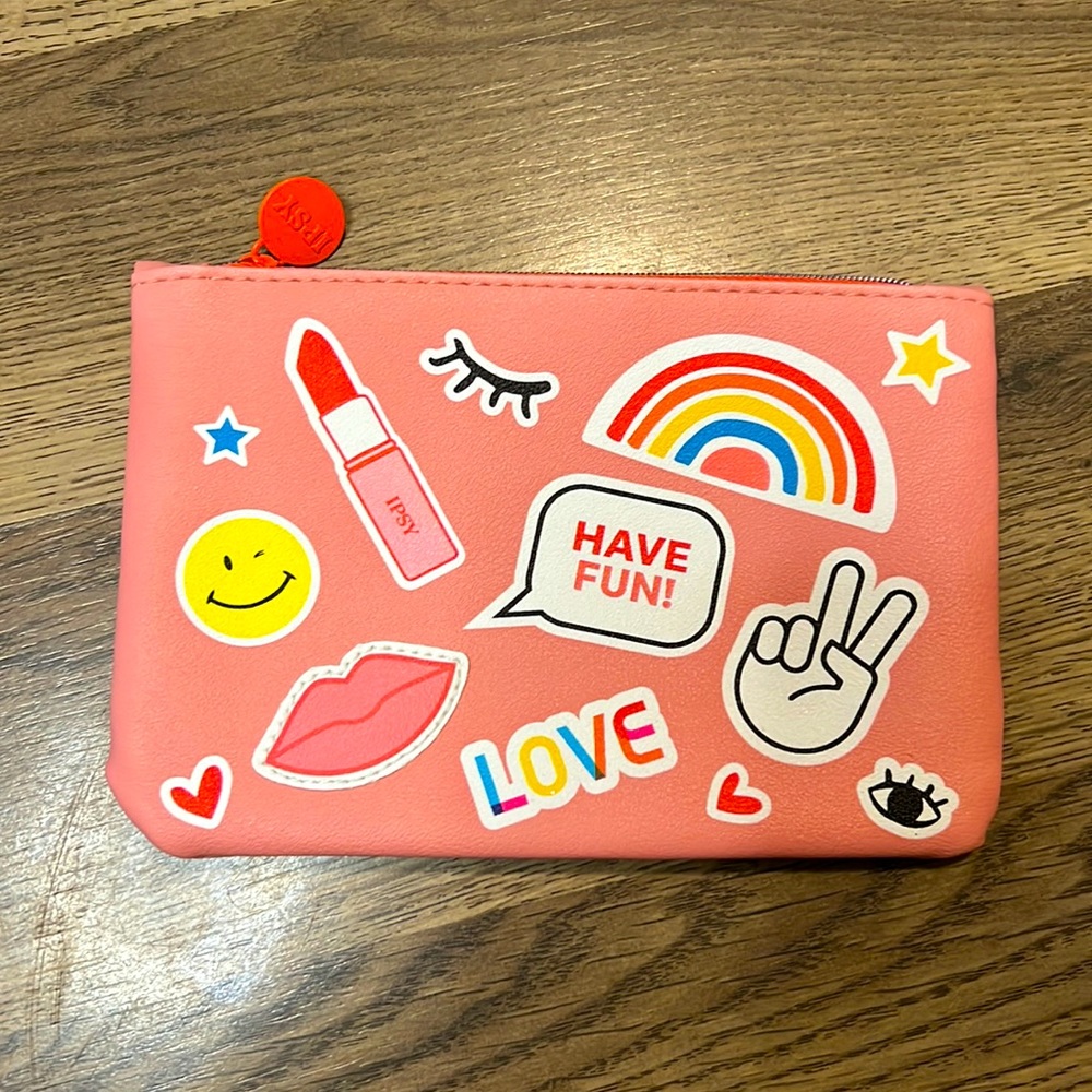 2/$10 Ipsy Makeup Bag - June 2021 - Picture 1 of 4